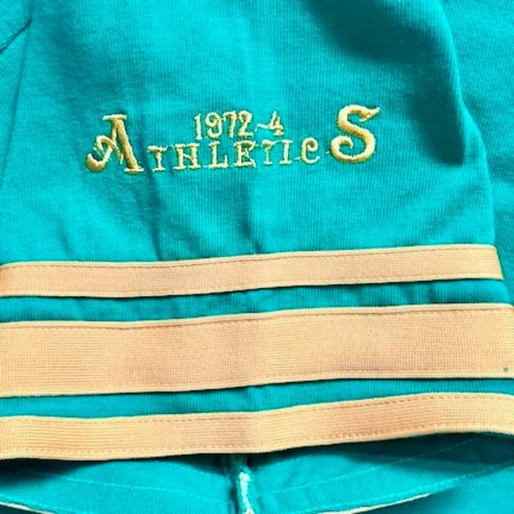 MLB Cooperstown Collection Oakland A's 1972 - 1974 Baseball Jersey Sz. L - EUC - Picture 7 of 8